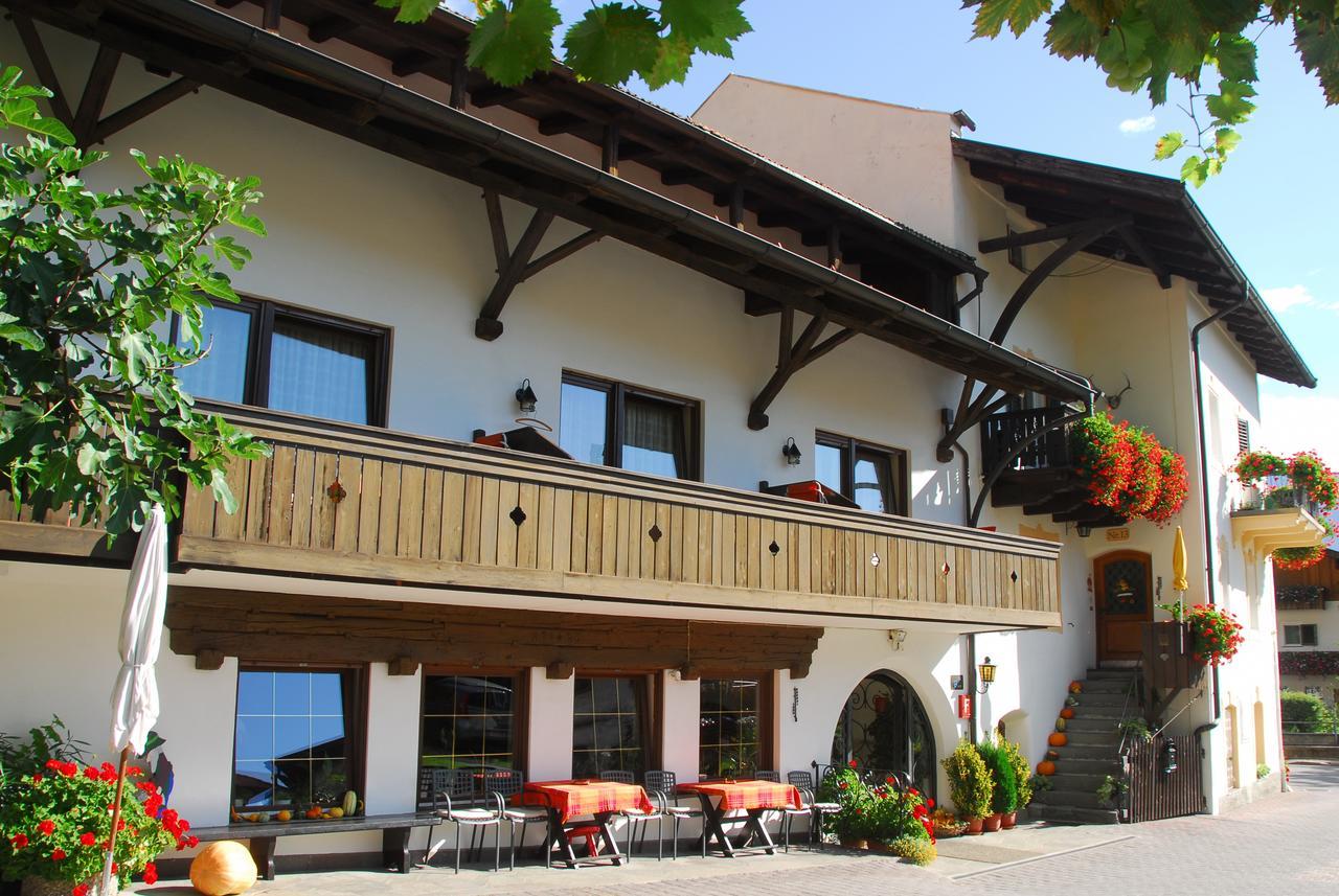 Garni&apartments Bründlerhof Hotel Marling